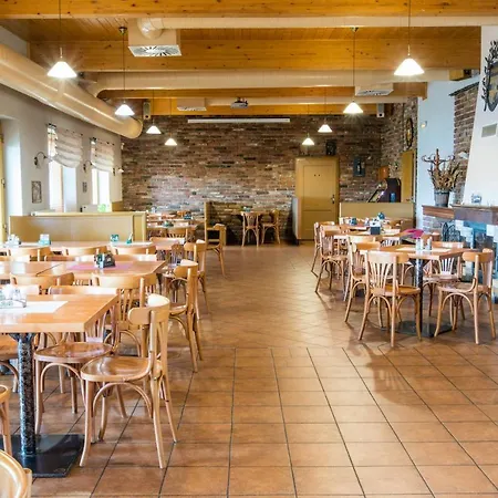 Hotel Na Sancich 3*